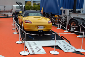 東京モーターショー2011 極東開発工業 ツインドライブ フラトップゼロ