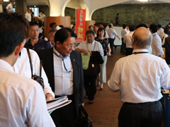 埼玉県トラック協会　埼玉県10協会合同「交通安全大会」における「最新安全機器展示会」