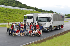 スカニア大型トラック（カーゴ車系単車）のユーザー試乗会