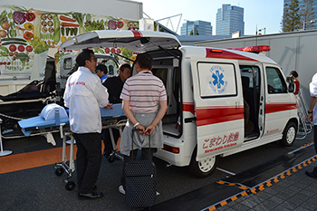 軽救急車　「こまわり救急」（参考出品）